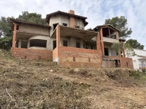 Chalet en calle Esparraguera, nº 21 -23
